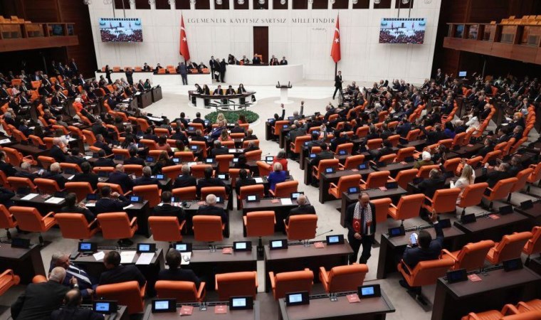 ÖĞRETMENLİK MESLEK KANUNU, TBMM GENEL KURULUNDA KABUL EDİLDİ 