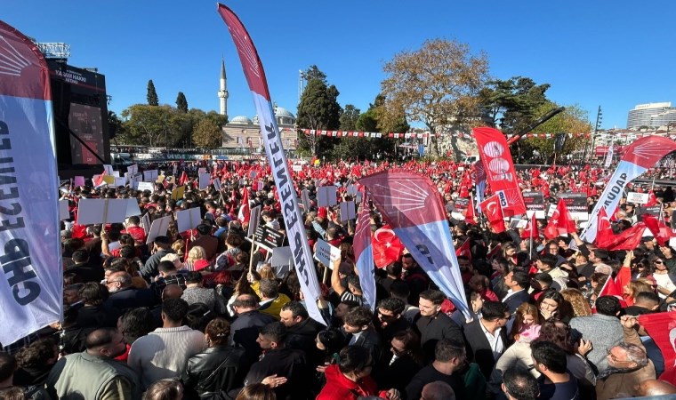 CHP lideri Özgür Özel, “Erdoğan’a, Bahçeli’yi sözcü kılma, ne diyorsan sen söyle