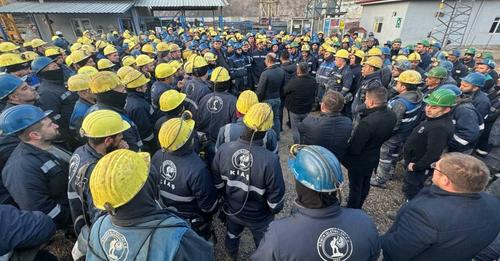 Ankara Çayırhan'da kendilerini madene kapatan 500 işçi, “ÖZELLEŞTİRME İSTEMİYOR”