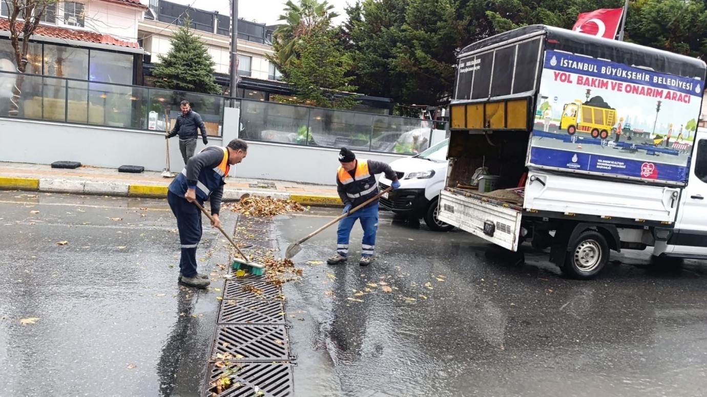 İstanbul'a kar yağıyor…  