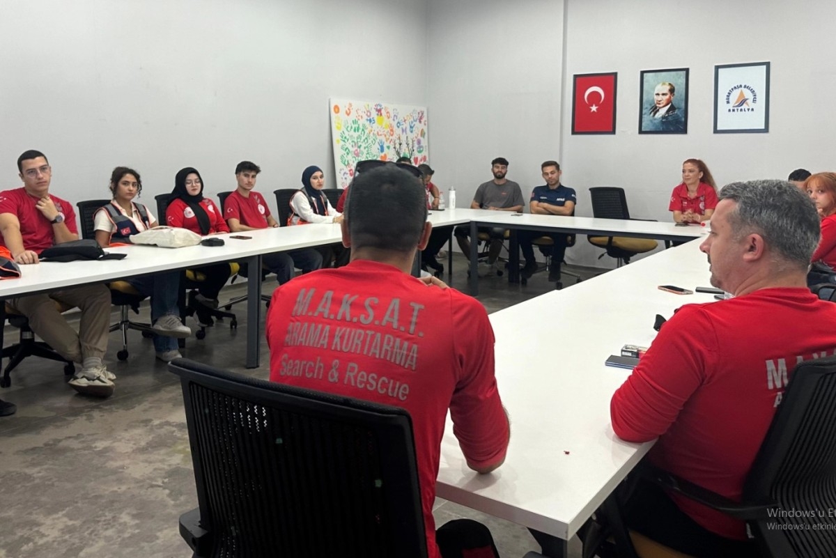 Antalya Muratpaşa'da Arama Kurtarma Birlik İçi Eğitimi Düzenlendi