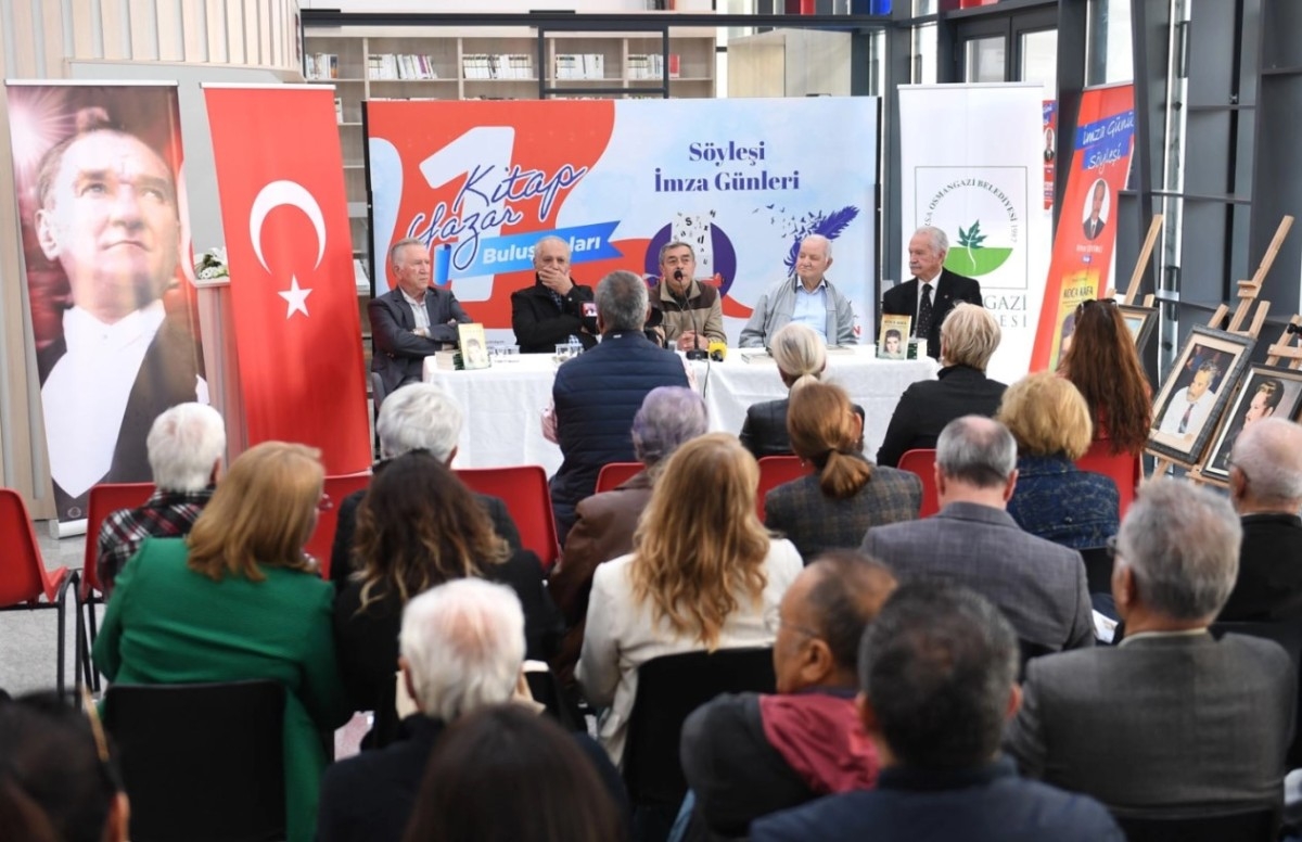 Kitapseverler Osmangazi'de Bir Araya Geldi