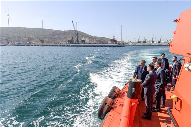 Başkan Tugay, Aliağa Limanını İncelemek Üzere Gitti