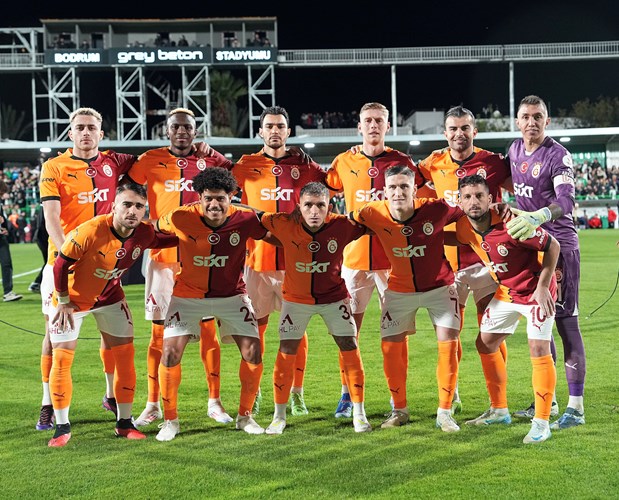 Trendyol Süper Lig'in 15. haftasında Galatasaray, 10 kişi kaldığı maçta Sivasspor’u 3-2 yendi