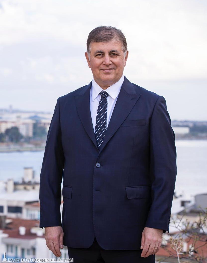 İzmir Büyükşehir Belediyesi Mavişehir’deki satışı yargıya taşıdı