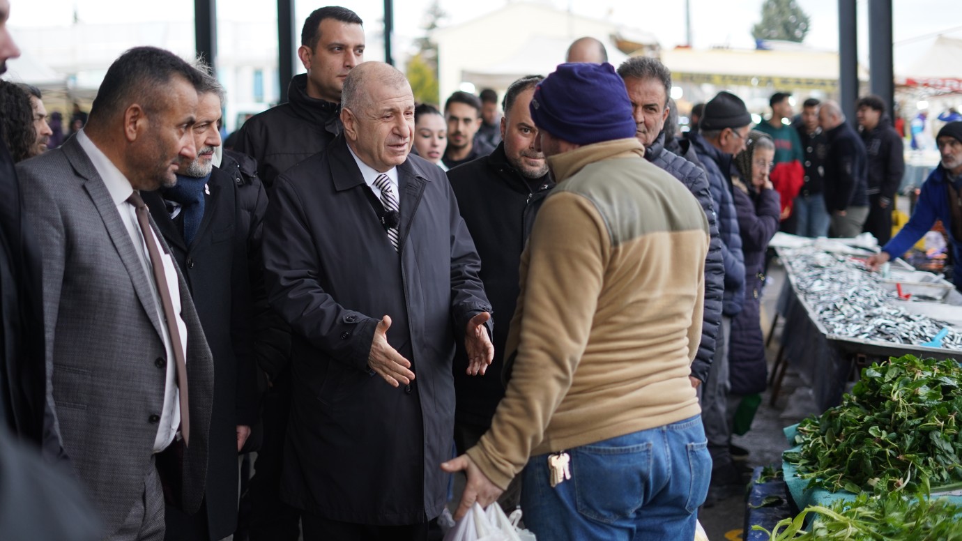 “ZAM DEĞİL SADAKA VERDİLER. İnsanların açlıkla uğraşmak zorunda kaldığı bir ülkede yaşıyoruz