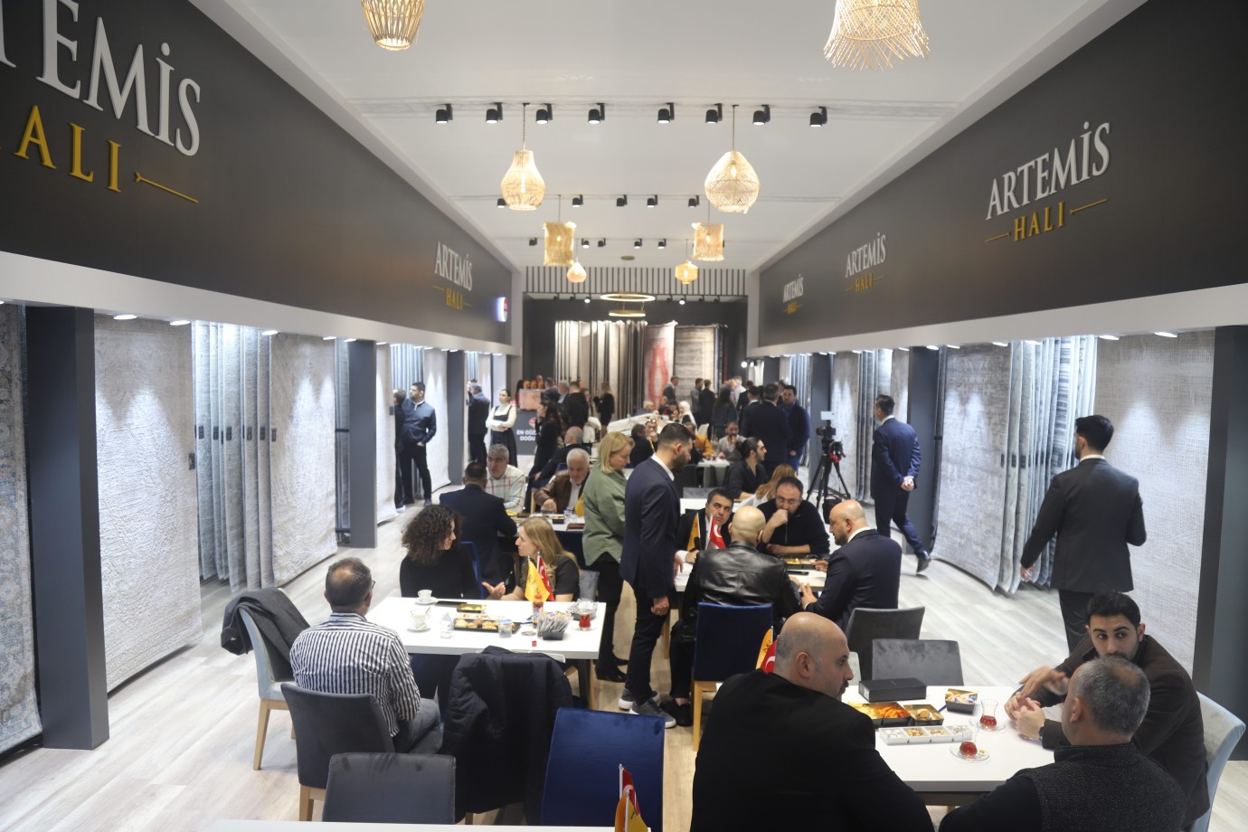 ARTEMİS HALI YENİ YIL HEDEFLERİNİ CFE FUARI’NDA AÇIKLADI