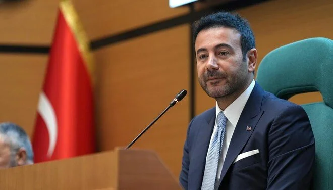Beşiktaş Belediye Başkanı Rıza Akpolat ve 38 kişi gözaltında