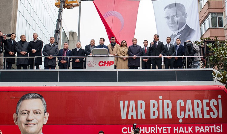İmamoğlu, Beşiktaş Belediyesi önünde halka seslendi: “BUGÜN SANA, YARIN BANA''  