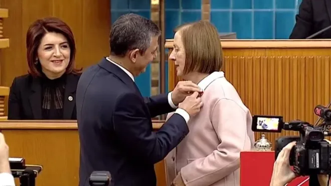 DEVA’dan ayrılan Manisa Milletvekili Selma Aliye Kavaf, CHP'ye katıldı