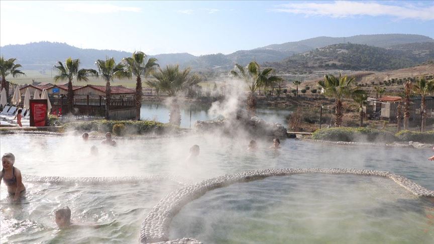 KIŞ AYLARINDA TERMAL HAVUZ VE SPA MERKEZLERİNE TALEP ARTIYOR