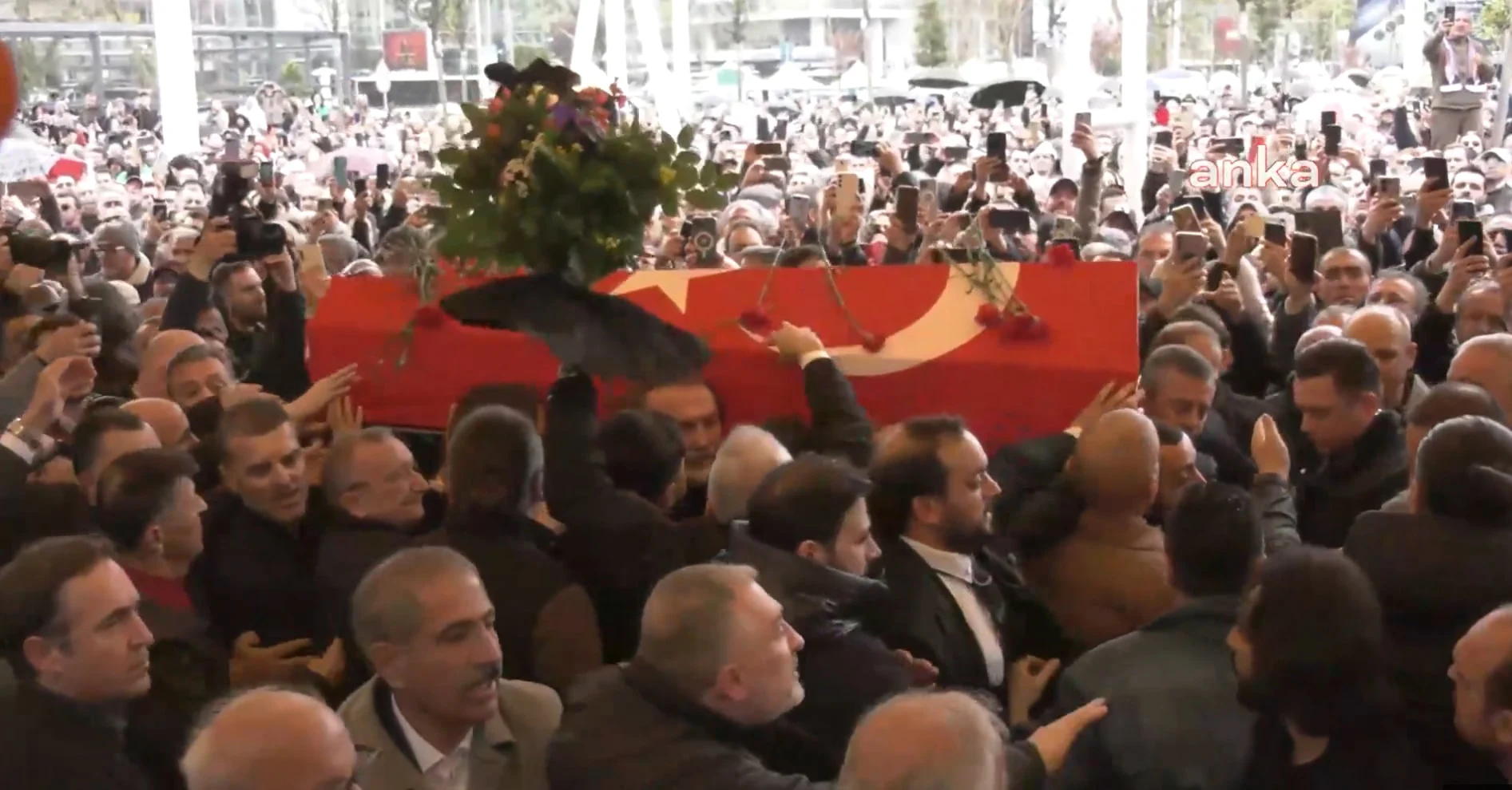 İstanbul, 'Kuzeyin Oğlu' Volkan Konak'ı, Maçka’ya uğurladı!  