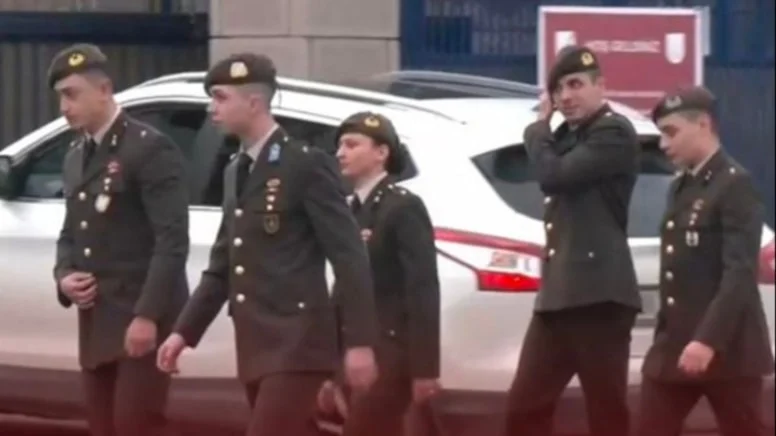 Teğmenler; Ebru Eroğlu ve İzzet Talip Akarsu da TSK'ya “GERİ DÖNÜŞ DAVASI” açtı 
