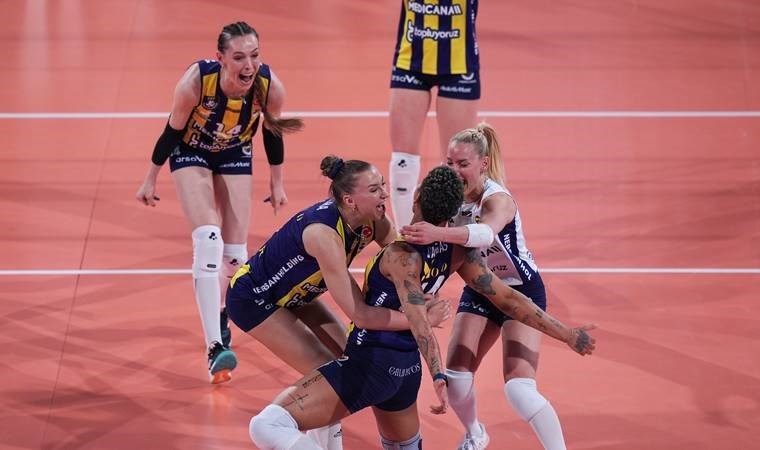 Kadınlar Axa Sigorta Kupa Voley'de, üst üste 2. kez FENERBAHÇE MEDİCANA ŞAMPİYON 