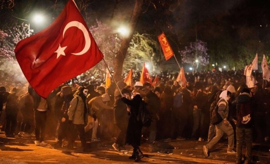 Saraçhane eylemleri nedeniyle yargılanan çoğu genç 99 kişinin duruşması ertelendi!