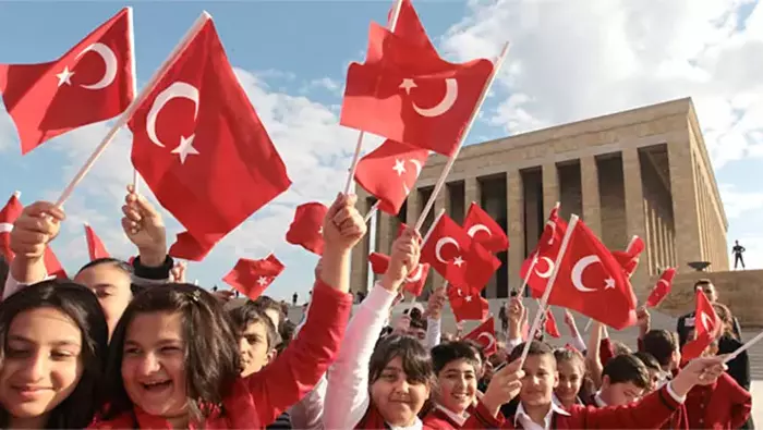 23 Nisan Ulusal Egemenlik ve Çocuk Bayramımız KUTLU OLSUN  /// YURDUMUNSESİ.COM