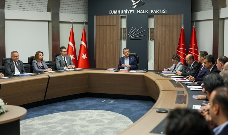 CHP Lideri Özgür ÖZEL: “ERİŞİLEBİLİR BİR SİYASETÇİ OLMAYI TERCİH EDİYORUM” 