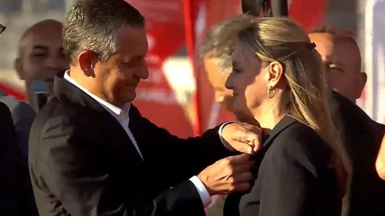 DEVA Partisi'nden geçen ay istifa eden İzmir Milletvekili Seda Kaya Ösen, CHP'ye katıldı!