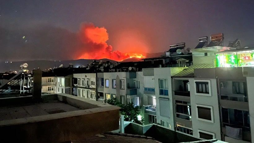 Ödemiş’te Yangın: 3 mahalle boşaltılıyor! 