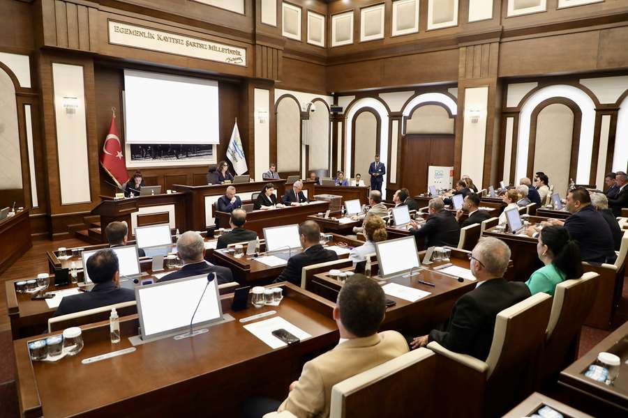 3. BAŞKAN GÖREVDE! Büyükçekmece Belediyesi Başkanvekili Hakan Çebi oldu