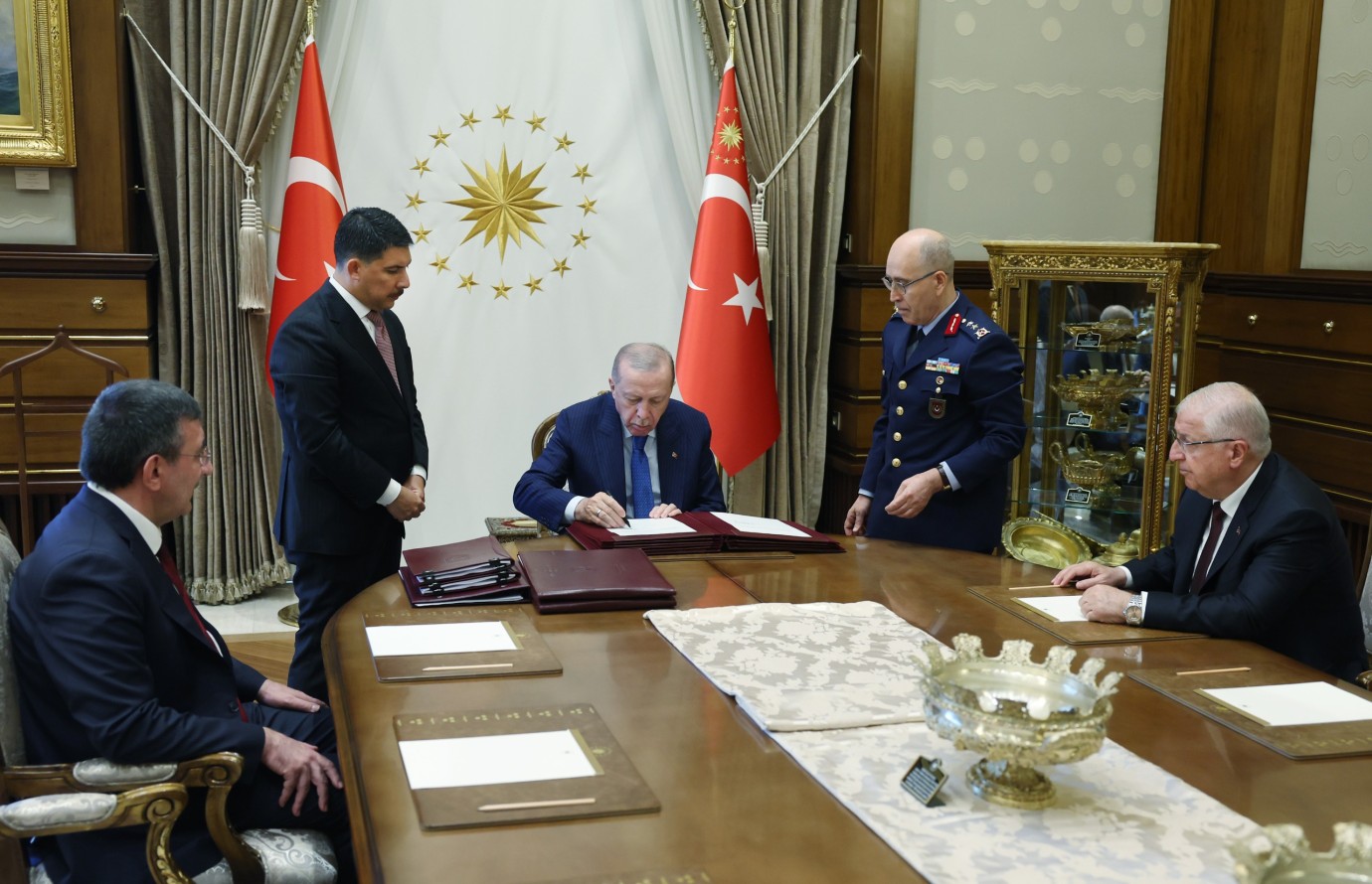 YAŞ kararları açıklandı: Yeni Genelkurmay Başkanı Selçuk Bayraktaroğlu oldu