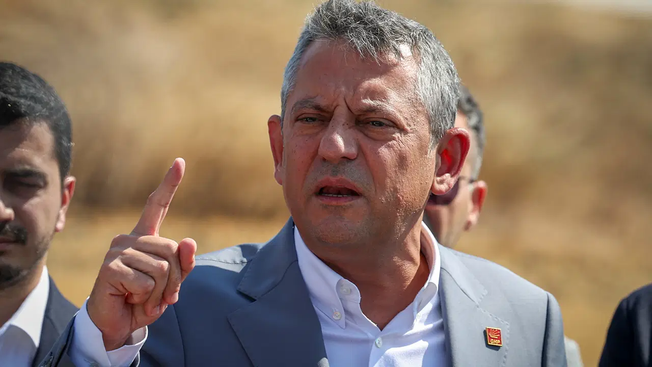 Özgür ÖZEL, bugün CHP’nin “Millet İradesine Sahip Çıkıyor” eylemi için AYDIN’da!  