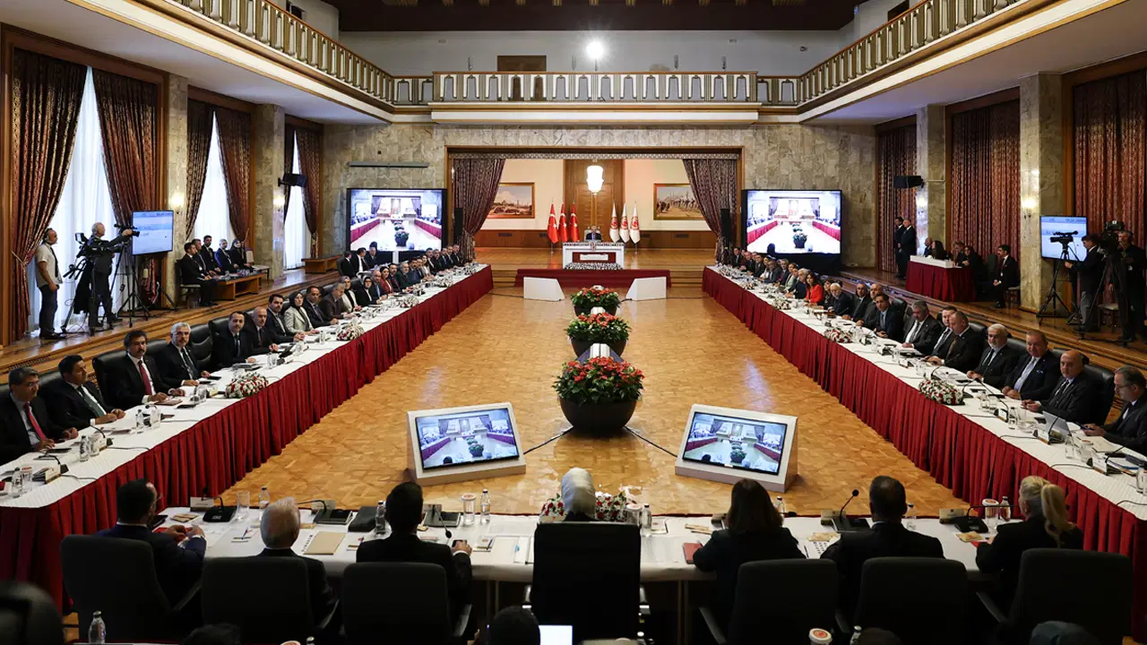 Süreç komisyonunun 4. toplantısında Şehit aileleri dinlendi! 