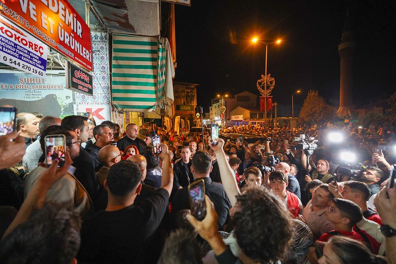 CHP Lideri ÖZEL: “TÜRKİYE’DE 973 İLÇEDE BİR BABAEVİ VAR. AMA ŞUHUT‘TA İKİ BABA EVİ VAR”