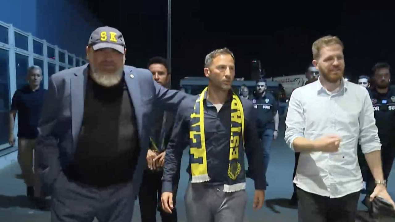 Fenerbahçe’nin yeni teknik direktörü İtalyan Domenico TEDESCO oldu 