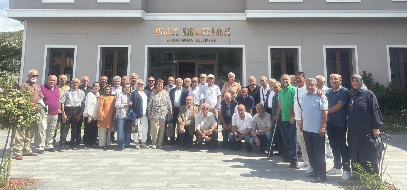 50 yıl sonra; ilk mezunlar ve öğretmenleri buluştu, ilçenin turistik yerleri gezildi!  