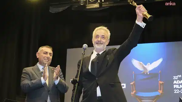 Altın Koza Film Festivali “Onur Ödülü” Mehmet Aslantuğ ve Meral Orhonsay’a verildi 