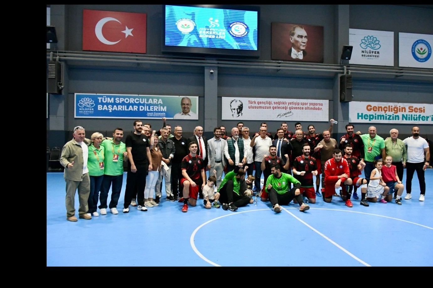 Nilüfer Belediyespor Hentbol Takımı Kayıpsız Serisini Sürdürüyor