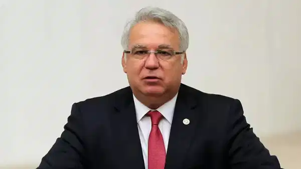 DÜN RÖPORTAJI YAYINLANMIŞTI: AKP eski İzmir milletvekili Hüseyin Kocabıyık gözaltına alındı! 