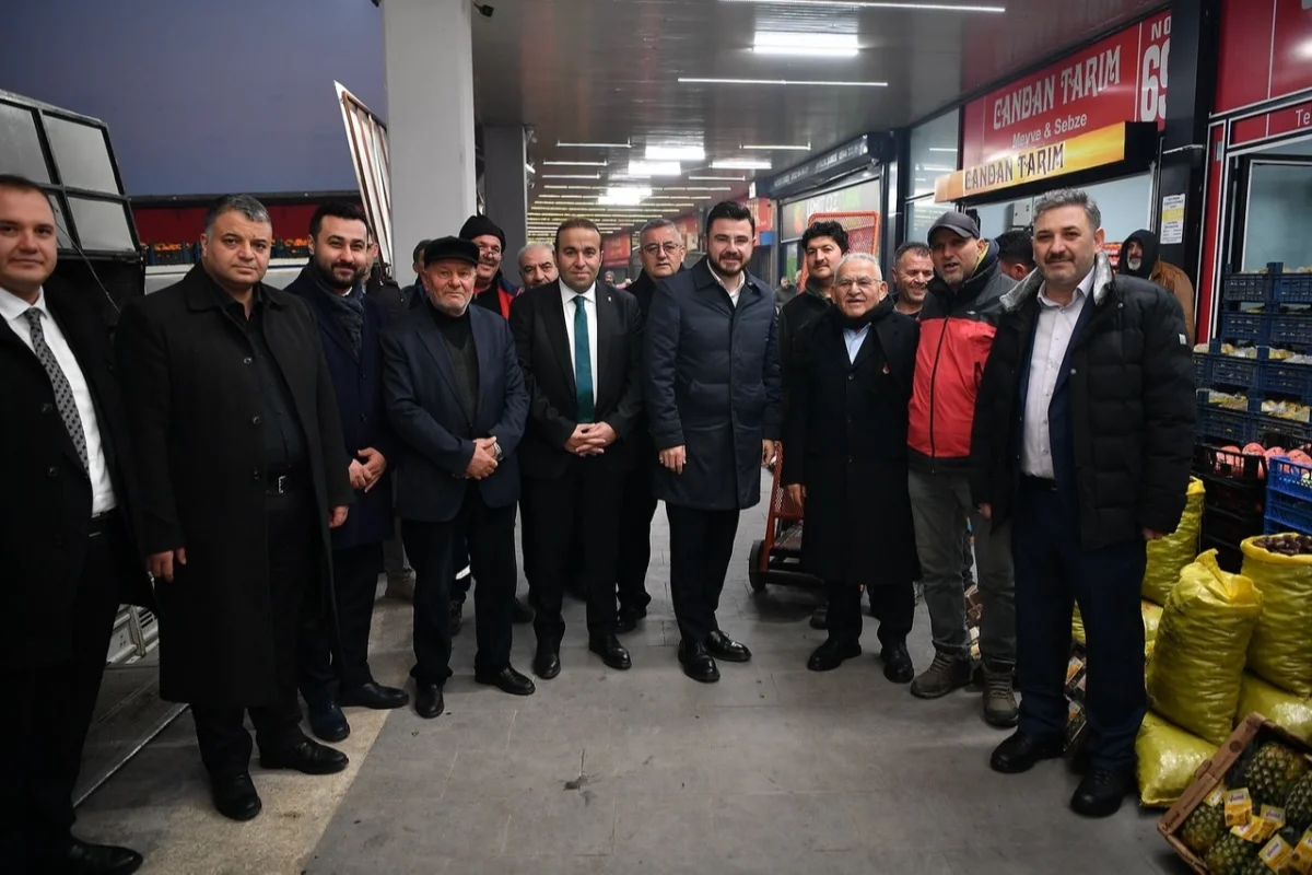 Başkan Büyükkılıç’tan Hal Esnafına Sabah Ziyareti