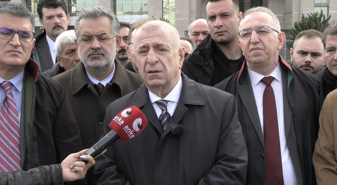 Ümit Özdağ, 'Cumhurbaşkanlığına alenen hakaret' suçlamasından beraat etti!