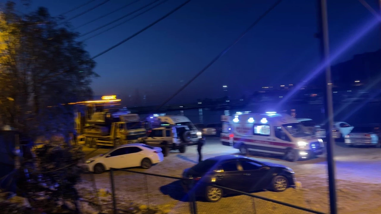 Finike açıklarında kaçak göçmen teknesi battı: 14 kişi öldü!