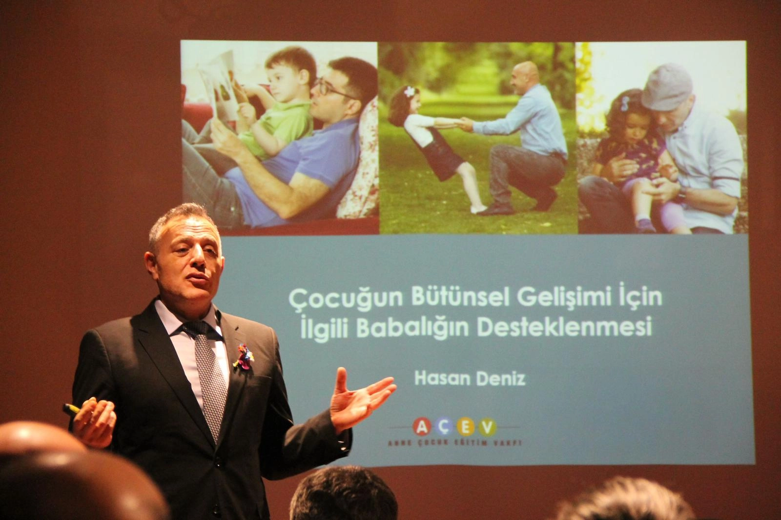 Efes Selçuk’ta Babaların Rolü Semineri Düzenlendi