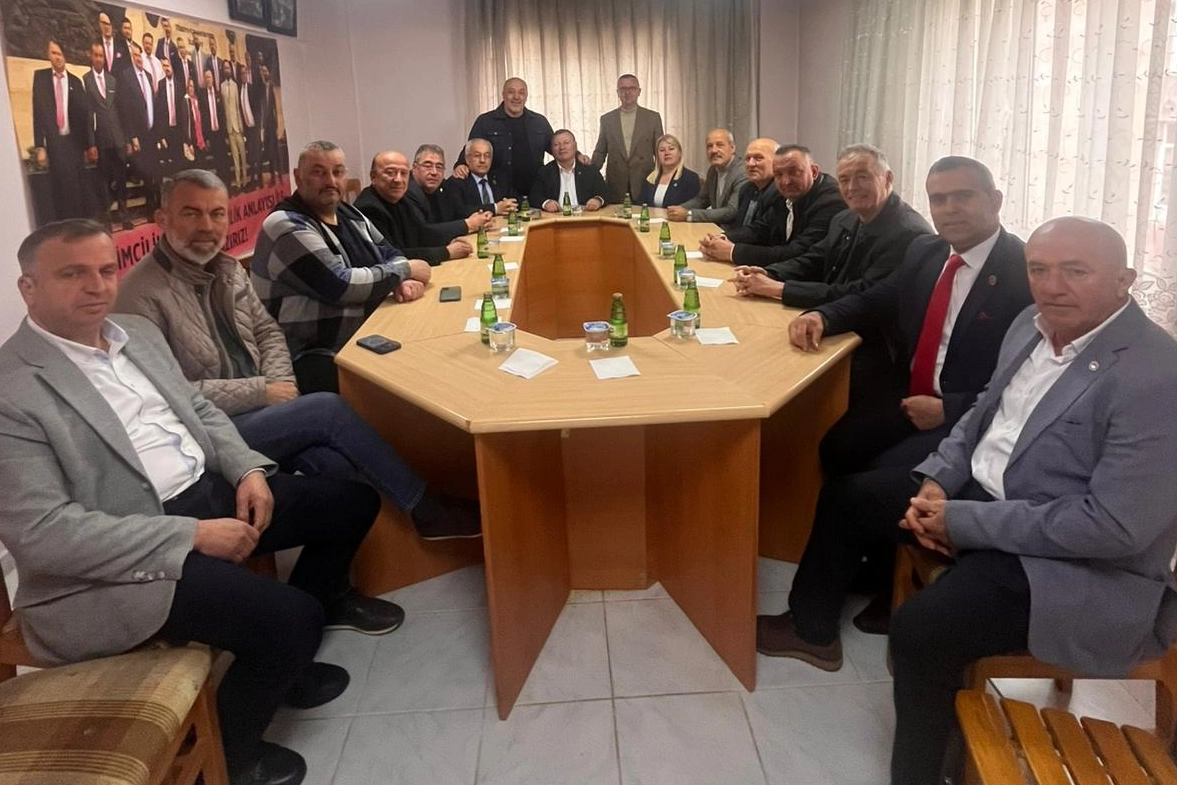 Keşan’da Muhtarlardan Esnaf Odalarına “Hayırlı Olsun” Ziyareti