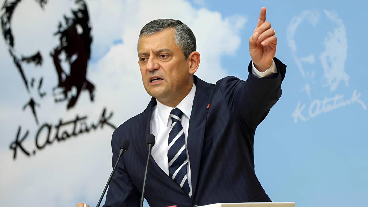 Adıgüzel'in tutuklanması üzerine CHP Lideri ÖZEL:  