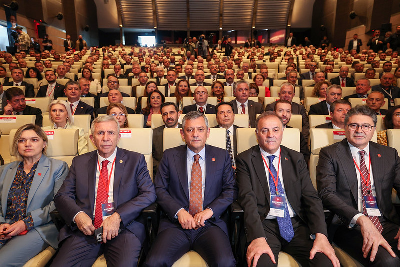 CHP'li Belediye Başkanları Buluşması... Özgür ÖZEL: “ZORA VE BASKIYA ASLA TESLİM OLMAYIZ”