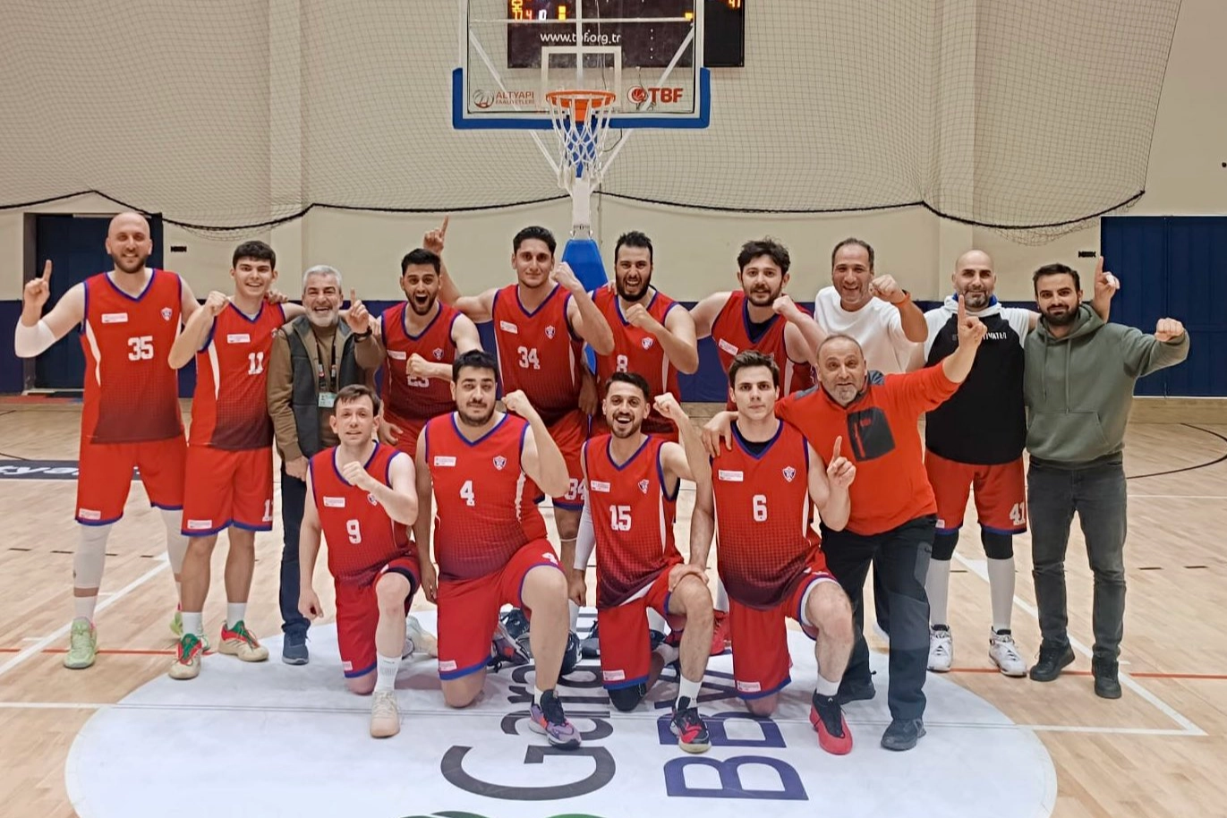 Ağrı Ekibi'nden İlk Yılda Playoff Başarısı