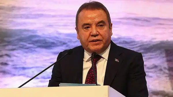 Muhittin Böcek'ten de, 'etkin pişmanlık' ifadesi!