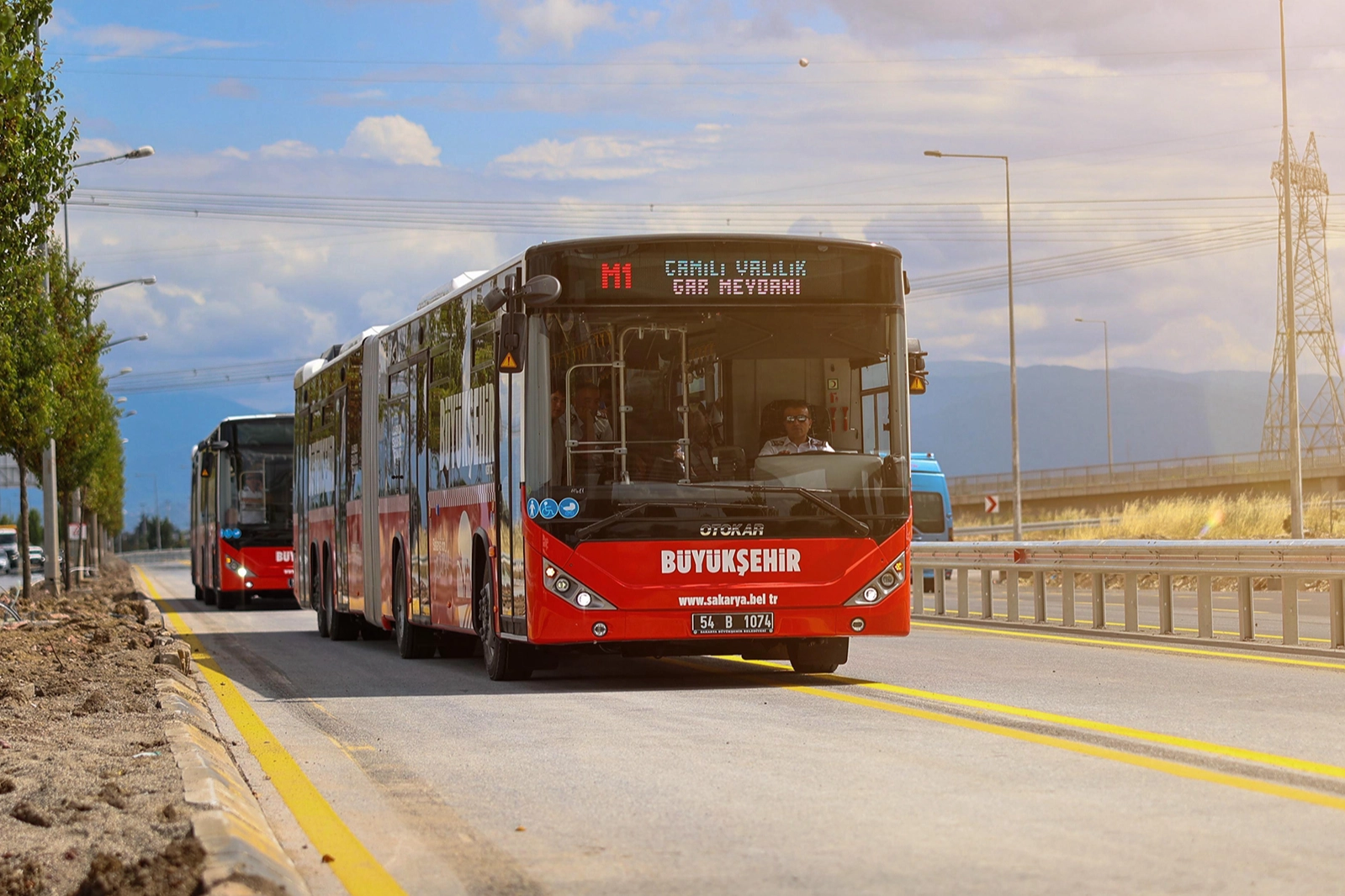 Maltepe Belediyesi’nden Mezarlıklarda Kapsamlı Temizlik