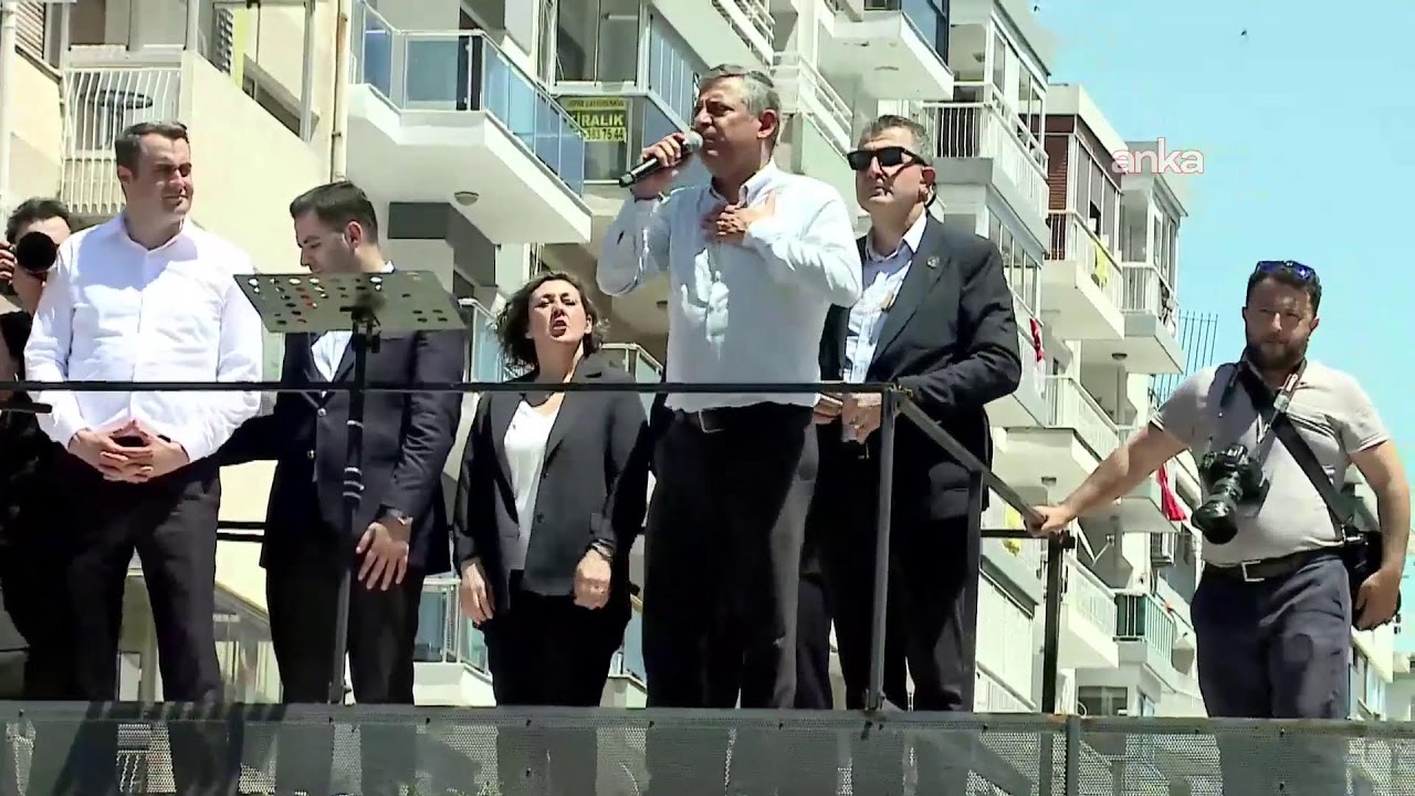 CHP Lideri Özgür ÖZEL, İzmir'de konuşuyor... CANLI YAYINLIYORUZ