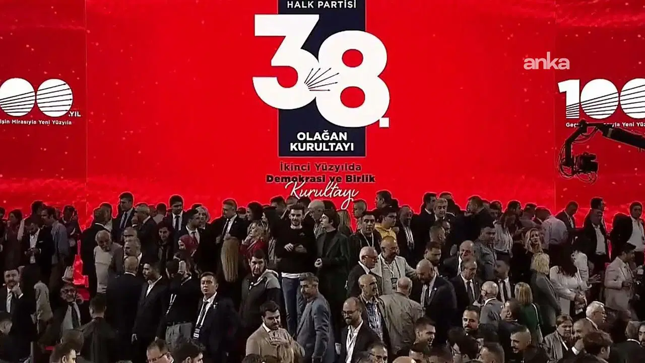 CHP'de olağanüstü kurultay için: 28 PM üyesi istedi, 21 isim karşı çıktı!  