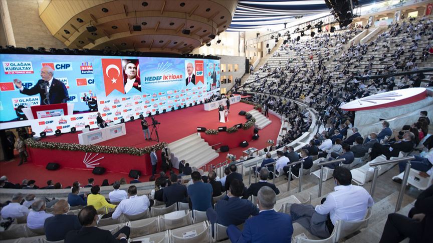 Kılıçdaroğlu, kendisi gibi görevde olması gereken MYK yerine, yeni MYK atayarak ‘KURULTAY’ KAPISINI AÇTI!