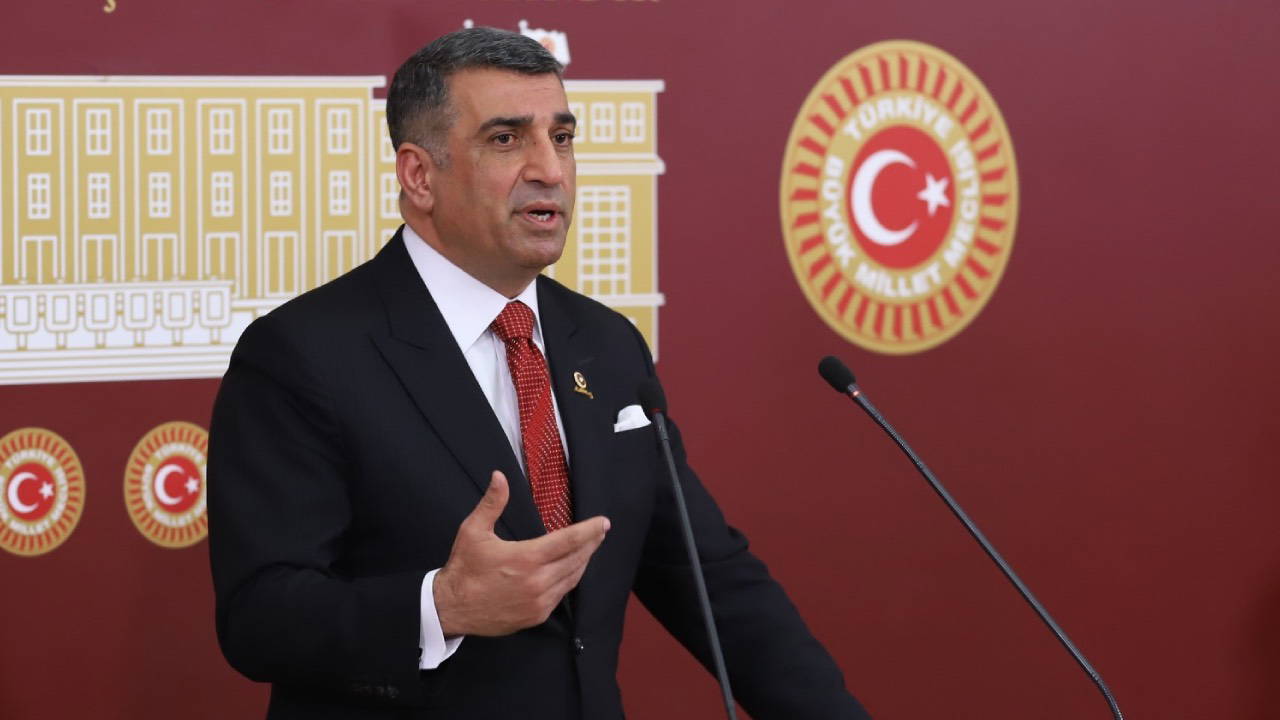 Gürsel Erol: 