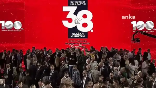 31 hukukçudan ortak görüş: CHP'de tedbir kararı kurultaya engel mi?  