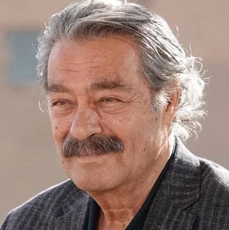 ÜZGÜNÜZ: Türk Ulusu'nun Yüreğinin Yarısı Gitti!  KADİR İNANIR'I YİTİRDİK