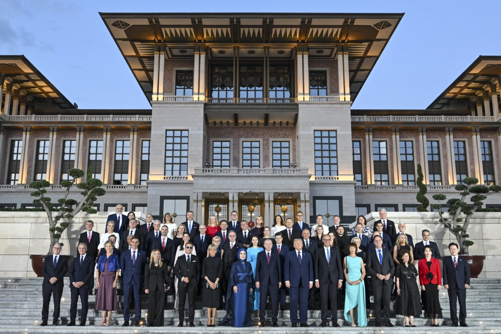 NATO Zirvesi’nde Savunma ve Güvenlik Gündemi Öne Çıktı